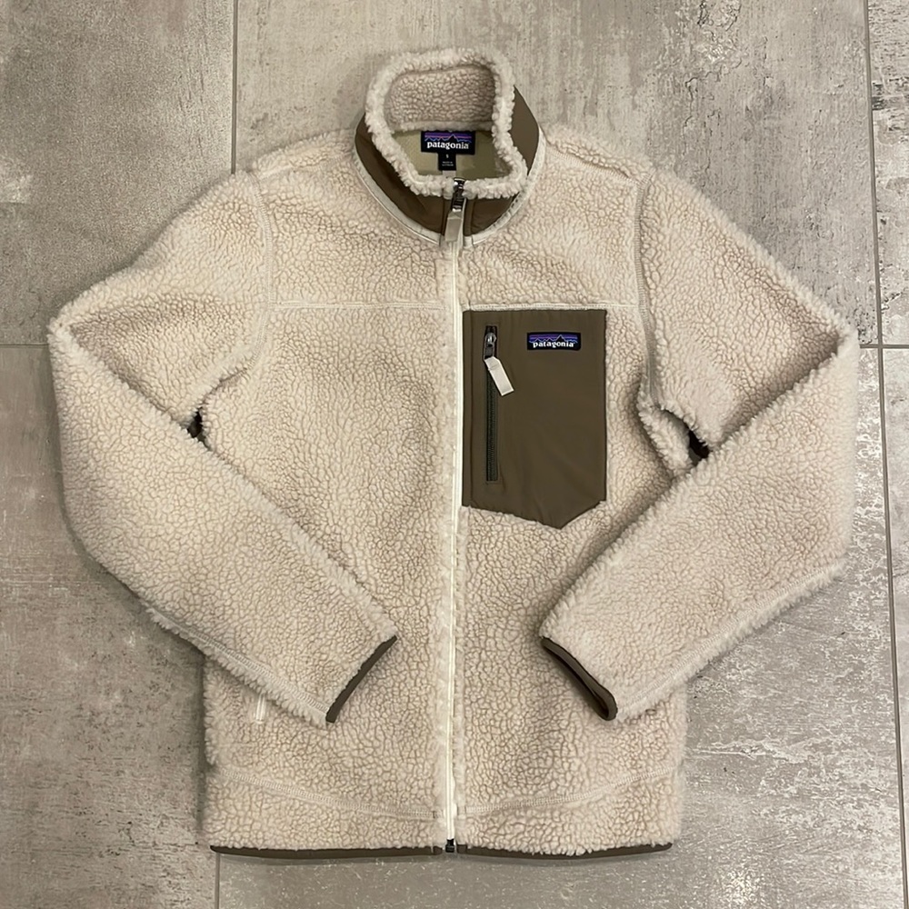 Patagonia Womens Classic Retro Pile Fleece Jacket, size Small